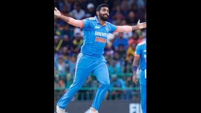 ಒನ್‌ಡೇ ಕ್ರಿಕೆಟ್‌ನಲ್ಲಿ 300+ ಮೇಡನ್ ಓವರ್ ಮಾಡಿದ ಜಗತ್ತಿನ ಏಕೈಕ ಬೌಲರ್ ಇವರು!