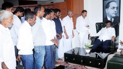  ರೈತರಿಗೆ ಭೂಮಿ ಬಿಡಿಸಿಕೊಡಲು ಡಾ.ಎಚ್.ಸಿ. ಮಹದೇವಪ್ಪಗೆ ಮನವಿ