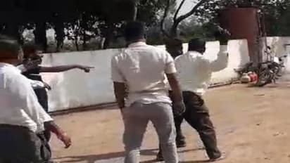 ನೀರು ಬಾರದ್ದಕ್ಕೆ ನಲ್ಲಿ ಮುರಿದ ವ್ಯಕ್ತಿಗೆ ಚಪ್ಪಲಿ ಏಟು: ಗಾಂಧಿ ಗ್ರಾಮ ಪುರಸ್ಕಾರ ಪಂಚಾಯ್ತಿಯಲ್ಲಿ ಪಿಡಿಓ ದರ್ಪ?