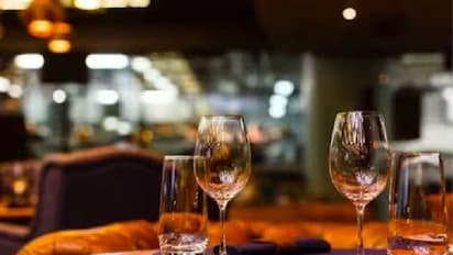 കുടിക്കുന്നതൊക്കെ കൊള്ളാം പക്ഷേ; കുടിയൻമാർക്ക് പണികൊടുത്ത് ബാർ ഉടമ