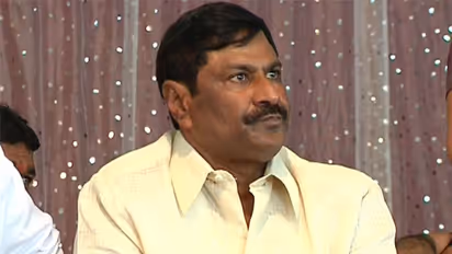 రేవంత్ వ్యూహం .. కాంగ్రెస్లోకి మండవ వెంకటేశ్వరరావు , ఆ టికెట్ ఆయనకేనా..?