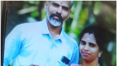 സ്കൂട്ടറിലേക്ക് സ്വകാര്യ ബസ് ഇടിച്ച് കയറി; വാഹനാപകടത്തിൽ ദമ്പതികൾക്ക് ദാരുണാന്ത്യം