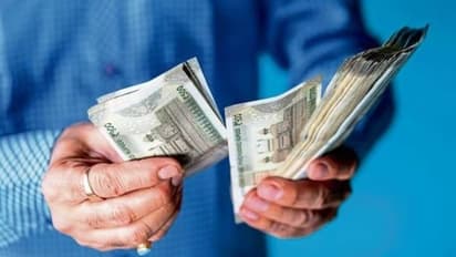 ನವರಾತ್ರಿ ಹಬ್ಬಕ್ಕೆ ಗುಡ್ ನ್ಯೂಸ್, ಸರ್ಕಾರಿ ನೌಕರರಿಗೆ ಶೇ.4 ರಷ್ಟು DA ಹೆಚ್ಚಳಕ್ಕೆ ಅನುಮೋದನೆ!