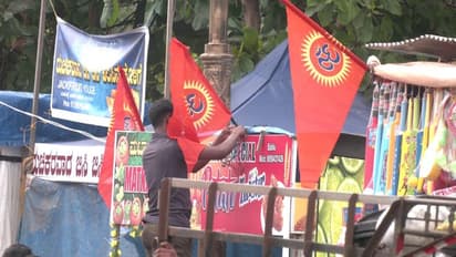 ಮಂಗಳೂರು: ಮಂಗಳಾದೇವಿ ಸ್ಟಾಲ್ಗಳಿಗೆ 'ಭಗವಾಧ್ವಜ': ವಿವಾದಕ್ಕೆ ವಿಎಚ್ಪಿ ಎಂಟ್ರಿ!