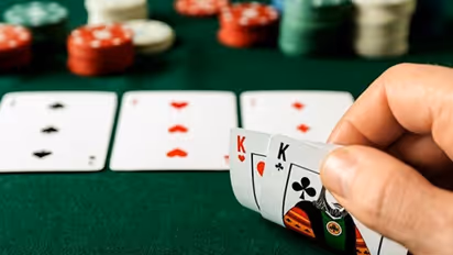 How to trick your opponent in poker
