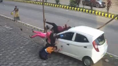ಫುಟ್ ಪಾತ್ ಮೇಲೆ ಕಾರು ಹತ್ತಿಸಿ ಹಿಟ್ ಆಂಡ್ ರನ್ಗೆ ಯುವತಿ ಬಲಿ: ಭಯಾನಕ ವಿಡಿಯೋ ಸಿಸಿಟಿವಿ ಕ್ಯಾಮೆರಾದಲ್ಲಿ ಸೆರೆ
