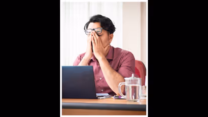 സ്ട്രെസും ഉറക്കമില്ലായ്മയും കൂട്ടത്തില് ആരോടും ഇടപഴകാതിരിക്കലും; ഈ ശീലങ്ങളുണ്ടോ?