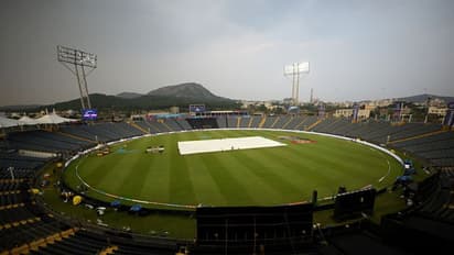 ഇന്ത്യ-ബംഗ്ലാദേശ് ആവേശപ്പോരാട്ടത്തിനായി കാത്തിരിക്കുന്ന ആരാധകർക്ക് നിരാശവാർത്ത, പൂനെയിൽ രാവിലെ മുതൽ മഴയുടെ കളി