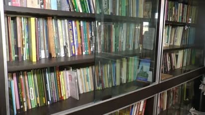 ಕೊಡಗು: ಮನೆಯಲ್ಲಿ ಸಾರ್ವಜನಿಕ ಗ್ರಂಥಾಲಯ, ದಂಪತಿಯಿಂದ ಜ್ಞಾನ ಹಂಚುವ ಮಹತ್ಕಾರ್ಯ..!