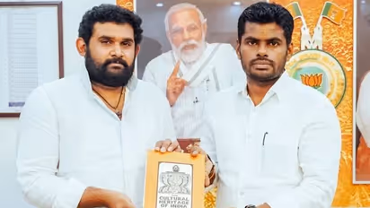 അനധികൃത കൊടിമരം നീക്കാനെത്തിയ ബുൾഡോസർ അടിച്ചുതകർത്തു, ബിജെപി നേതാവ് അറസ്റ്റിൽ