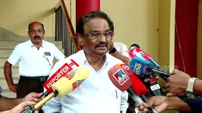 'നടപടി പരിഹാസ്യം, ഒരു കുടുംബത്തെയാകെ തകർക്കാനുള്ള ശ്രമം, പിന്നില് വലിയ ഗൂഢാലോചന': എ കെ ബാലൻ