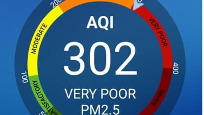 ദില്ലിയിൽ വായുവിന്റെ ഗുണനിലവാരം വളരെ മോശം, എയർ ക്വാളിറ്റി ഇൻഡക്സ് 302 ആയി, 11 ഇന കർമ്മ പദ്ധതി നടപ്പാക്കും