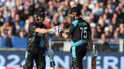 150 ரன்களுக்கு ஆல் அவுட்டாக வேண்டிய போட்டி – தனி ஒருவனாக காப்பாற்றிய மிட்செல் – நியூசி.,273 ரன்கள் குவிப்பு!