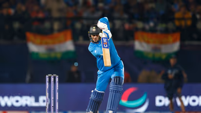 India vs New Zealand: ஒரு நாள் போட்டிகளில் அதிவேகமாக 2000 ரன்களை கடந்து சுப்மன் கில் சாதனை!