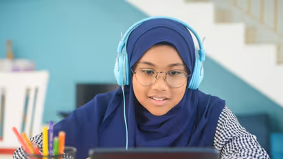 കർണാടകയിലെ ഹിജാബ് നിരോധനം നീക്കാൻ നടപടിയുമായി സർക്കാര്‍; എല്ലാ റിക്രൂട്ട്മെന്‍റ് പരീക്ഷകളിലും ഹിജാബ് ധരിക്കാം