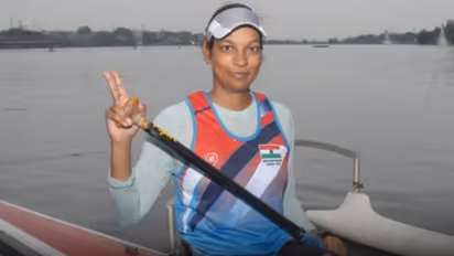 4th Asian Para Games, Hangzhou: இந்தியாவிற்கு 7ஆவது தங்கம். கேனோவில் பிராச்சி யாதவ் தங்கம் கைப்பற்றி அசத்தல்!
