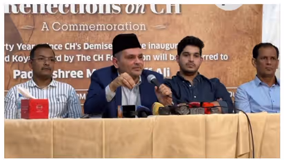 'സമസ്തയും മുസ്ലിം ലീഗും ഉറ്റ ബന്ധുക്കൾ, പ്രശ്നങ്ങൾ നൈമിഷികം'; പാണക്കാട് മുനവ്വറലി ശിഹാബ് തങ്ങൾ