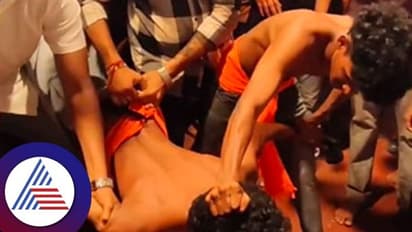 ದೈವಗಳ ನಾಡು ತುಳುನಾಡಲ್ಲಿ ನಡೆಯಿತು ಮತ್ತೊಂದು ಅಚ್ಚರಿ! ಹುಲಿವೇಷಧಾರಿಗೆ ದೈವ ಆವಾಹನೆ!