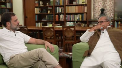 'പുൽവാമ സൈനികർക്ക് ആദരമർപ്പിക്കാൻ പോയപ്പോള് മുറിയിൽ പൂട്ടിയിട്ടു'; ഗുരുതര ആരോപണവുമായി രാഹുൽ ഗാന്ധി