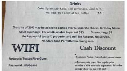 കുട്ടികള് ഹോട്ടലില് വച്ച് കരഞ്ഞാല് ഭക്ഷണ ബില്ല് കൂടും; മോശം 'പാരന്റിംഗ് ഫീസ്' എന്ന് !