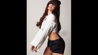 Hot ಲುಕ್‌ನಲ್ಲಿ ರಾ ರಾ ರಕ್ಕಮ್ಮ ಬೆಡಗಿ: ಜಾಕ್ವೆಲಿನ್ ಫರ್ನಾಂಡಿಸ್ Abs ನೋಡಿ ನೆಟ್ಟಿಗರೇ ಶಾಕ್!