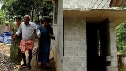 'ലൈഫി'ൽ ലഭിച്ചത് ആദ്യ ഗഡു മാത്രം, വീടുപണി പാതിവഴിയിൽ, പെരുകിപ്പെരുകി കടം, വാര്ദ്ധക്യത്തിൽ കണ്ണീര് തോരാതെ...