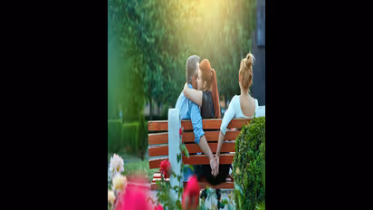 ಮದುವೆಯಾದ ಗಂಡಸರು ಪರ ಸ್ತ್ರೀ ಯೊಂದಿಗೆ ಪ್ರೀತಿಯಲ್ಲಿ ಬಿದ್ದಿರುವ ಲಕ್ಷಣಗಳಿವು..