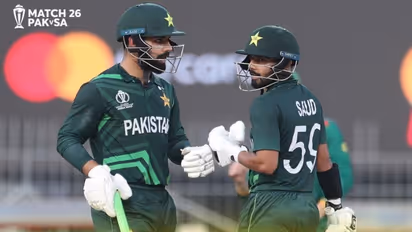 Pakistan vs South Africa: டீசண்டான ஸ்கோரை எட்டிய பாகிஸ்தான்; கடைசில கை கொடுத்த சவுத் சகீல், ஷதாப் கான்!