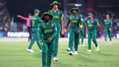 PAK vs SA: 24 ஆண்டுகளில் முதல் முறையாக ஐசிசி போட்டிகளில் பாகிஸ்தானை வீழ்த்தி தென் ஆப்பிரிக்கா சாதனை!