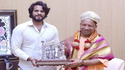 ಬಿಜೆಪಿ-ಜೆಡಿಎಸ್ ಮೈತ್ರಿ: ಯುಪಿ ಸಿಎಂ ಯೋಗಿ ಆದಿತ್ಯನಾಥ್ ಭೇಟಿ ಮಾಡಿದ ನಿಖಿಲ್ ಕುಮಾರಸ್ವಾಮಿ