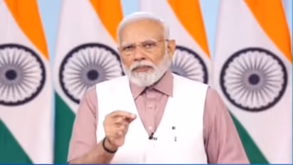 ಬೆಂಗ್ಳೂರಿಗೆ ಬಂದಿಳಿದ ಪ್ರಧಾನಿ ಮೋದಿ: HAL ಕಾರ್ಯಕ್ರಮದಲ್ಲಿ ಭಾಗಿ