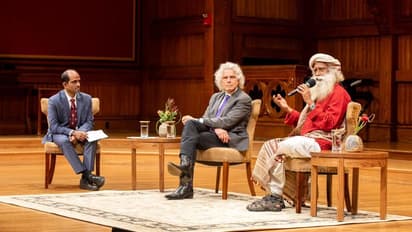 அறிவியலுக்கு அப்பாற்பட்டது எதுவும் இல்லை என்று முடிவுகட்டிவிடக் கூடாது: சத்குரு பேச்சு