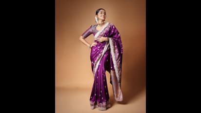 ಪರ್ಪಲ್‌ ಸೀರೆಯಲ್ಲಿ ಮಿಂಚಿದ Anupama Parameshwaran: ರಾಮ್ ಪೋತಿನೇನಿ ಜೊತೆ ಮದುವೆ ಯಾವಾಗ ಅನ್ನೋದಾ?