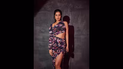 ಮಾಡರ್ನ್ ಲುಕ್‌ನಲ್ಲಿ ಸೌಂದರ್ಯ ರಿವೀಲ್ ಮಾಡಿದ ರಾಶಿ ಖನ್ನಾ: ಫೋಟೋಸ್ ನೋಡಿದ ಕಾಜಲ್ ಹೀಗಾ ಅನ್ನೋದು!