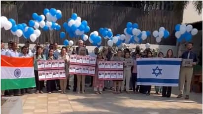 229 ബലൂണുകൾ ആകാശത്തേക്ക് പറത്തി ദില്ലിയിലെ ഇസ്രയേൽ എംബസി ജീവനക്കാർ -കാരണമിത്