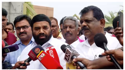 'ഊഹാപോഹങ്ങൾ പ്രചരിപ്പിക്കരുത്, സാമൂഹ്യ മാധ്യമങ്ങൾ സർക്കാർ നിരീക്ഷണത്തിൽ'; മന്ത്രിമാർ