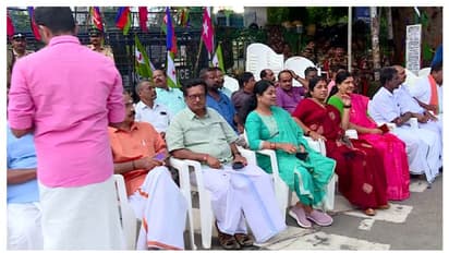 എൻഡിഎ സെക്രട്ടറിയേറ്റ് വളയൽ സമരം തുടരുന്നു; ജെ.പി. നദ്ദ രാവിലെ ഉദ്ഘാടനം ചെയ്യും