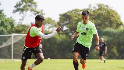 ISL 2023-24: Bengaluru FC's coach Simon Grayson optimistic despite challenges ahead of Odisha FC clash