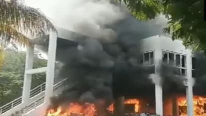 ಮರಾಠ ಮೀಸಲಾತಿ ಚಳುವಳಿ, ಅಜಿತ್‌ ಪವಾರ್‌ ಬಣದ ಶಾಸಕನ ಮನೆಗೆ ಬೆಂಕಿ!