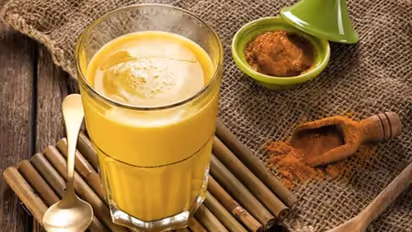 രോഗ പ്രതിരോധശേഷി കൂട്ടാനും നല്ല ഉറക്കത്തിനും രാത്രി കുടിക്കേണ്ട നാല് പാനീയങ്ങള്...