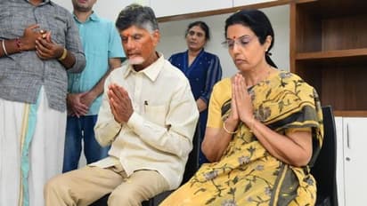 వేర్వేరు ఘటనలు: సురక్షితంగా బయటపడ్డ బాబు, భువనేశ్వరి