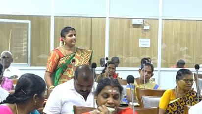 தாலியை கூட கழற்றி தருகிறேன்; என் மக்களுக்கு தண்ணீர் வர ஏற்பாடு செய்யுங்கள் - திமுக நகர்மன்ற உறுப்பினர் ஆதங்கம்