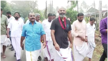 'കിട്ടാനുള്ളത് 82 ലക്ഷം രൂപ'; കരുവന്നൂർ ബാങ്കിൽ നിന്ന് പണം കിട്ടാൻ പദയാത്രയുമായി നിക്ഷേപകൻ