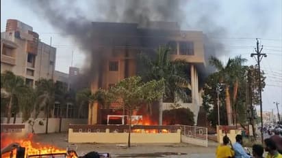 மராத்தா இடஒதுக்கீடு: இன்று அனைத்து கட்சி கூட்டம்; இணையம், பேருந்து சேவை துண்டிப்பு!