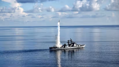 Indian naval destroyer tests BrahMos in the Bay of Bengal