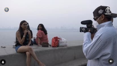 മുംബൈ മറൈന് ഡ്രൈവില് വേഷം മാറി ക്യാമറാമാനായി സൂര്യകുമാര് യാദവ്; ഞെട്ടിക്കുന്ന ഉപദേശവുമായി ആരാധകന്-വീഡിയോ