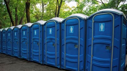 പോര്ട്ടബിള് ടോയ്ലറ്റ് മോഷണം വ്യാപകം; മോഷണം പോയവ ഓണ്ലൈന് സൈറ്റുകളില് വില്പനയ്ക്ക് !