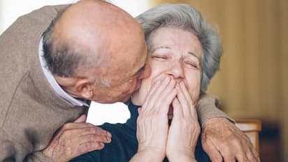 എന്തുകൊണ്ടാണ് ചിലര്ക്ക് മാത്രം 90ഉം നൂറും വയസ് വരെ ആയുസ്?; പഠനം പറയുന്നു...