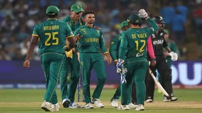 ನ್ಯೂಜಿಲೆಂಡ್ ವಿರುದ್ದ ಸೌತ್ ಆಫ್ರಿಕಾ ಗೆಲುವು ಸಂಭ್ರಮಿಸಿದ ಪಾಕ್, ಸೆಮಿಫೈನಲ್ ಆಸೆ ಜೀವಂತ!