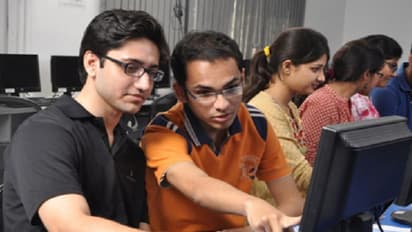 JEE Main 2024 : விண்ணப்பிக்க கடைசி நாள் எது? பாடத்திட்டம், தேர்வு தேதிகள் - பல முக்கிய தகவல்களை வெளியிட்ட NTA!